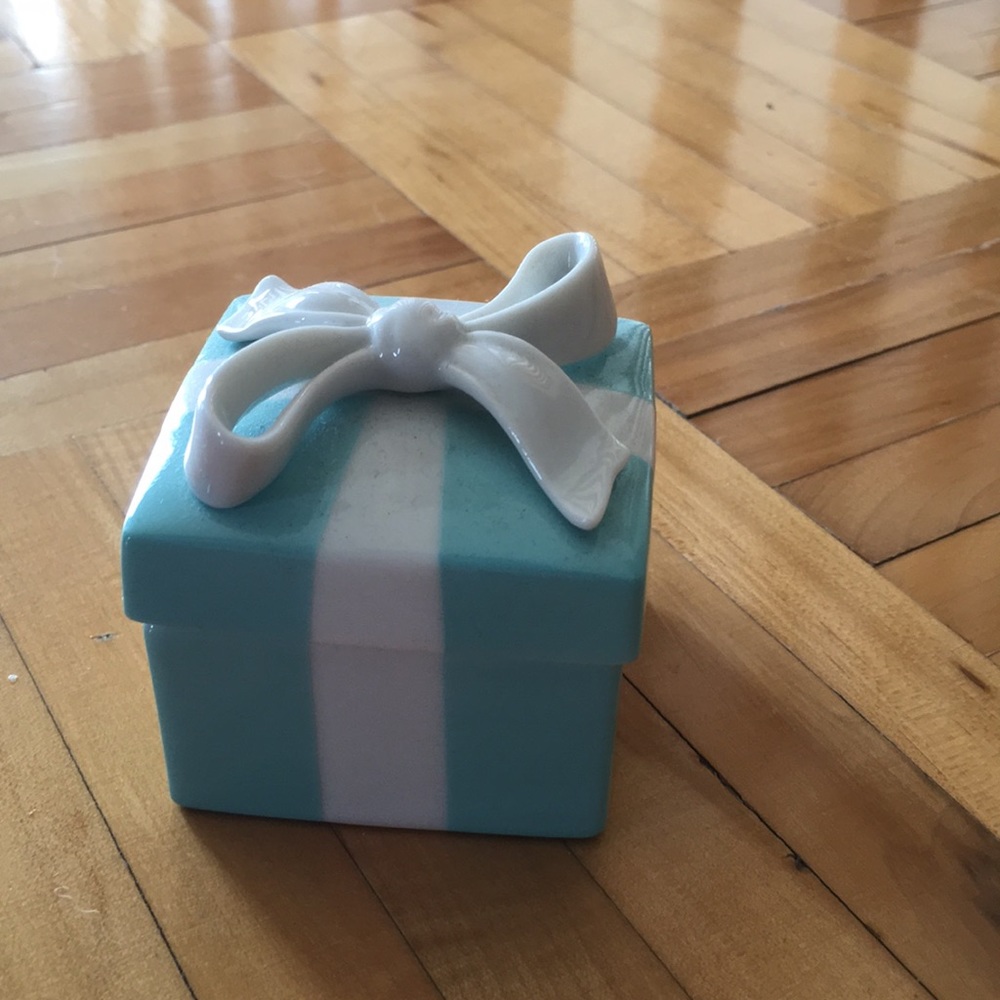 Porcelain Tiffany and co box